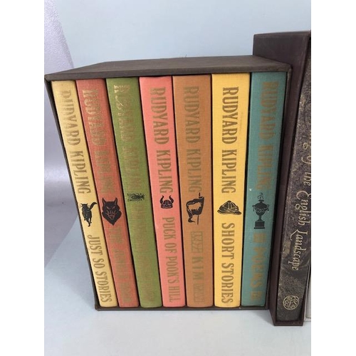 105 - Folio society Books, Lewis Carol  Complete and utter Nonsense, Shakespeare's sonnets, Poetic gems, W... 