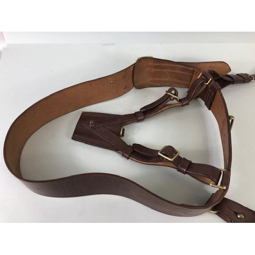 119 - Military interest, British officers brown leather Sam Brown Belt with cross strap and sword frog