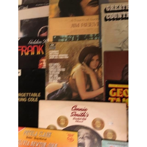 121 - Vintage vinyl  records, collection of 100 LPs relating to Country music and individual artists, to i... 