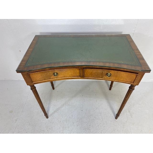 176 - Consul table or writing desk on fluted legs with leather top inlay