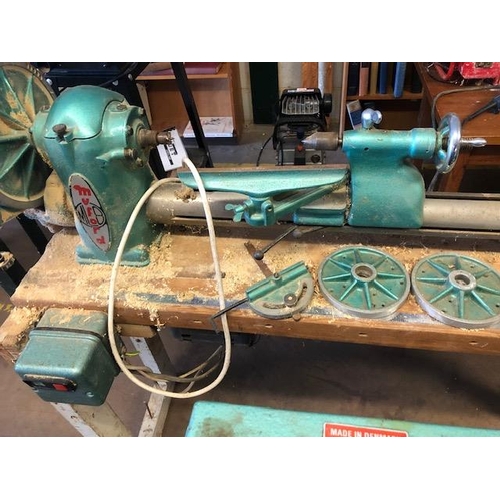 221 - A green painted Myford lathe