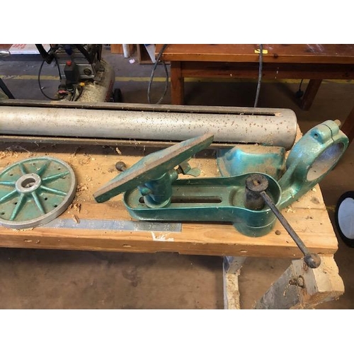 221 - A green painted Myford lathe