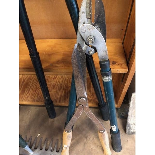 225 - Collection of Garden tools