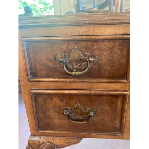 241 - Regency style dressing table on shell top cabriolet legs, 5 drawers, triple mirror, walnut and satin... 