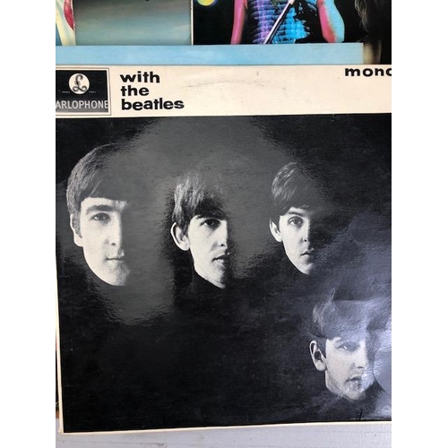 259 - Collection of vinyl LP records to include, Beetles for sale 1240 Mono,Sgt pepper 7027 1967, With the... 