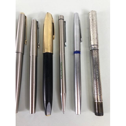 30 - Collection of vintage fountain pens