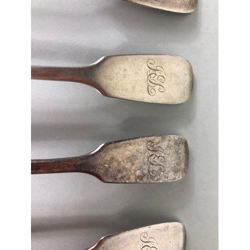 32 - Antique Victorian  English silver London  hall marked  spoons approximately 166.5g six in total