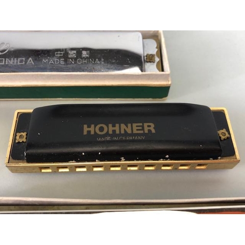 98 - Collection of boxed harmonicas (4)