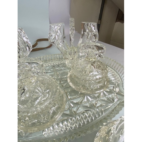 89 - Good collection of vintage / antique items to include glass dressing table set, a hallmarked pair of... 