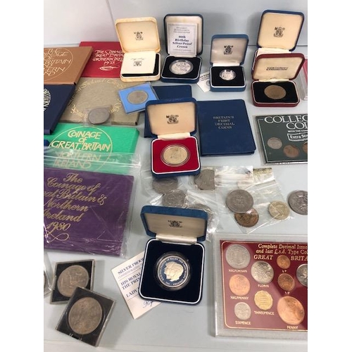 132 - Collection of British proof coins, to include, Silver cased  £1.00 coins, silver jubilee cased coins... 