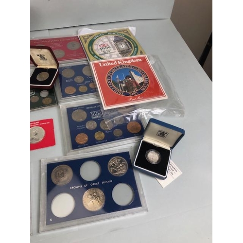 132 - Collection of British proof coins, to include, Silver cased  £1.00 coins, silver jubilee cased coins... 