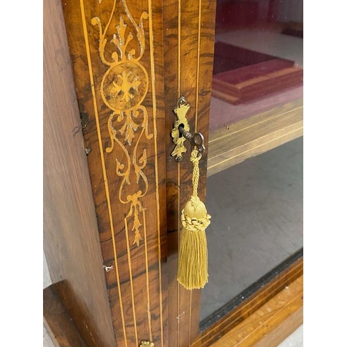 170 - Antique Pier display cabinet with decorative inlay and gilt ormolu mounts, two velvet lined shelves ... 