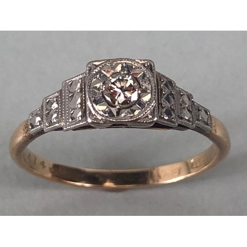 86 - Antique 18ct and plat single stone diamond ring with stepped shoulders approximately 3.3 g size O