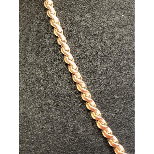 21 - 9ct Gold chain approx 46cm in length and 5.1g