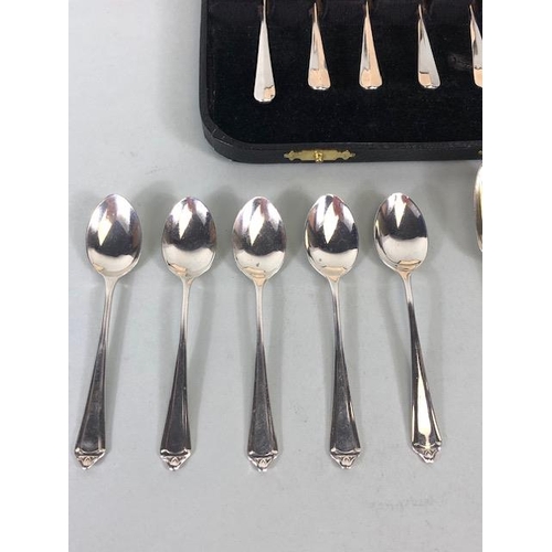 29 - Set of six hallmarked silver rat tail pattern teaspoons by make J B Chatterley & Sons Ltd and two se... 