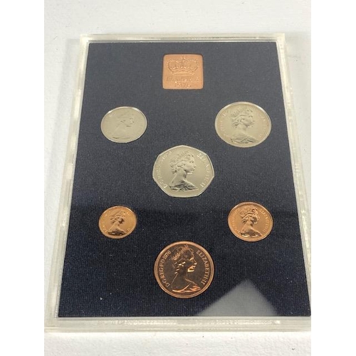 47 - Coins, collection of UK presentation coin sets, with their slip covers, issued by the Royal Mint, Co... 