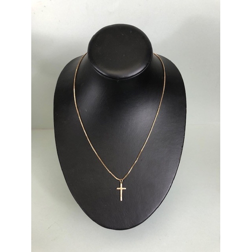 1A - 9ct Gold Box link necklace with engraved 9ct Gold cross pendant approx 6.6g