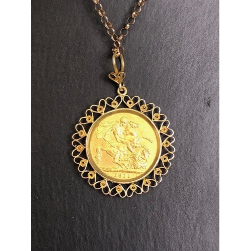 20 - Gold Sovereign dated 1911, in a fancy 9ct pendant mount of hearts, suspended from a 9ct gold belcher... 