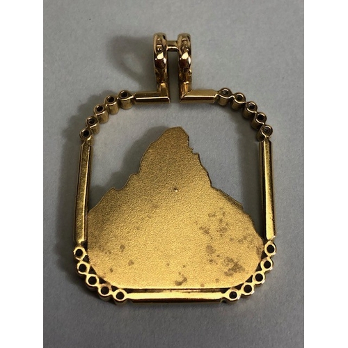 36 - 18ct yellow gold 750 marked pendant of a mountain top in rounded square border with five diamonds in... 