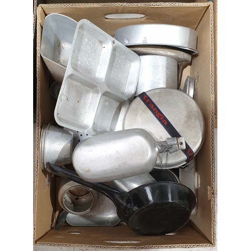 31 - A box of retro kitchen ware. No in house shipping. Please arrange collection or a shipper.