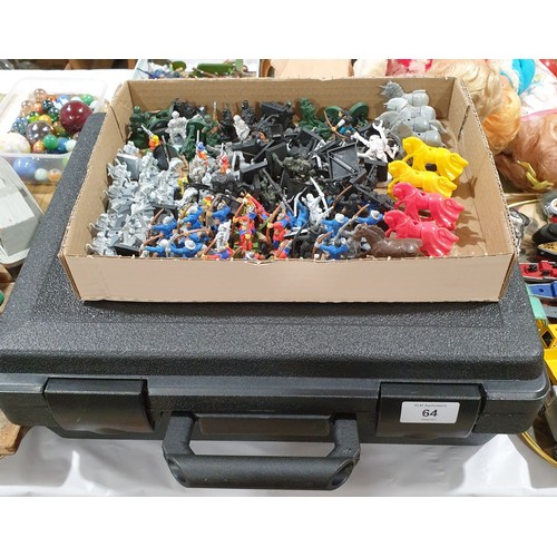 64 - War Hammer figures and a carrying case.