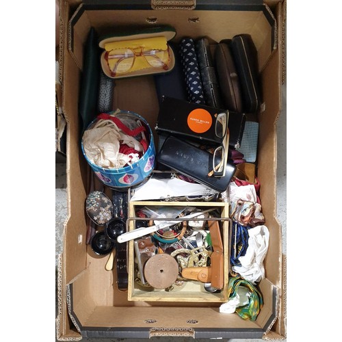 13 - A box including eye glasses. No in house shipping. Please arrange collection or your own packer and ... 