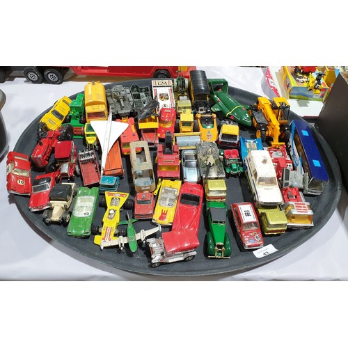 43 - A selection of toy vehicles including Corgi, Matchbox and Lesney.
UK shipping £14.