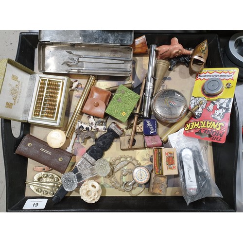 19 - A tray of collectables.

UK shipping £14.