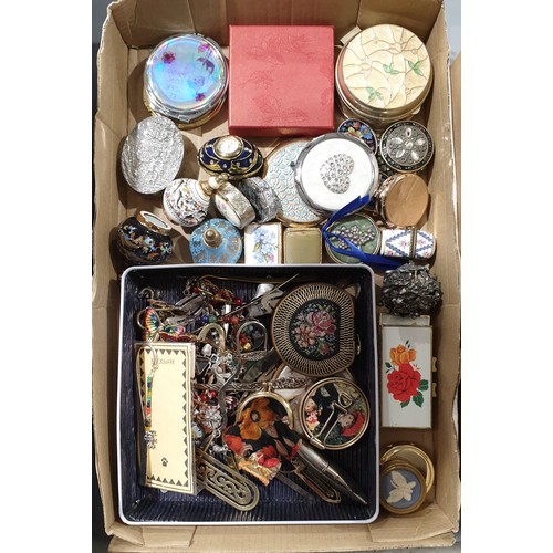 507 - Trinket boxes and perfume bottles.

UK shipping £14.