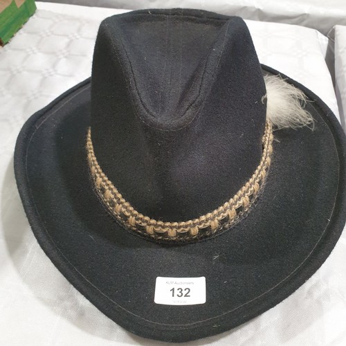 132 - A Stetson style hat. UK shipping £14.