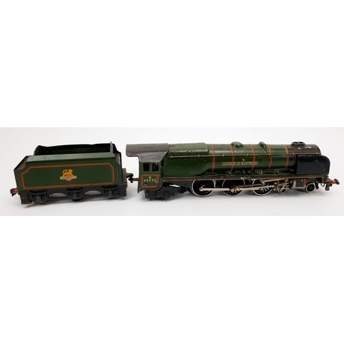 398 - A vintage Hornby 00 gauge locomotive 