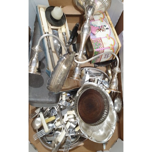 54 - A box of flatware and metalware. No shipping. Arrange collection or your own packer and shipper, ple... 
