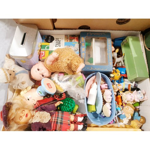 454 - A box of toys. UK shipping £14.