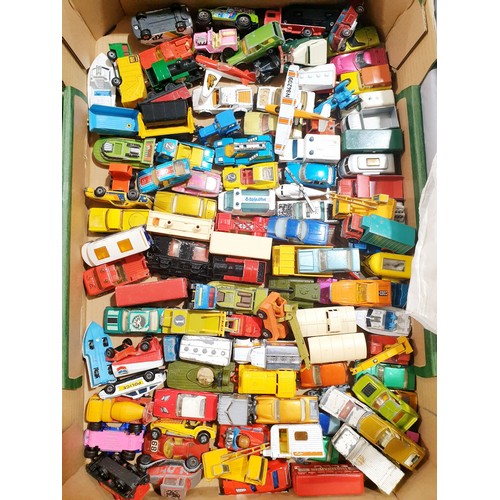 458 - A box of toy vehicles. UK shipping £14.