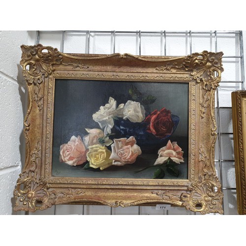 171 - An oil on canvas painting depicting a still life of roses, 