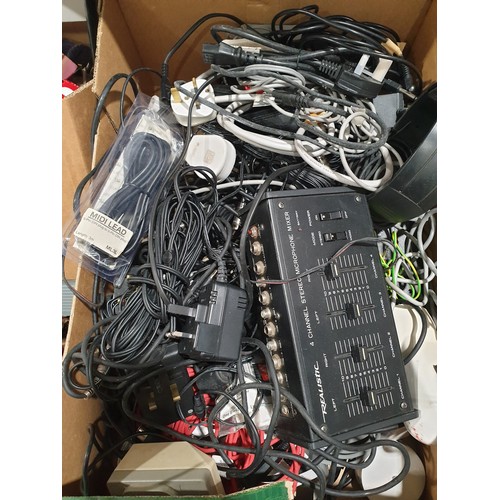 375 - A box of cables and a Realistic 4 channel mixer. No shipping. Arrange collection or your own packer ... 