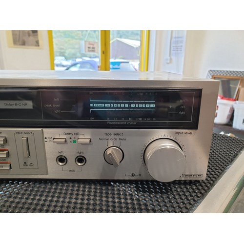 459 - A vintage Technics M226 cassette deck. No shipping. Arrange collection or your own packer and shippe... 