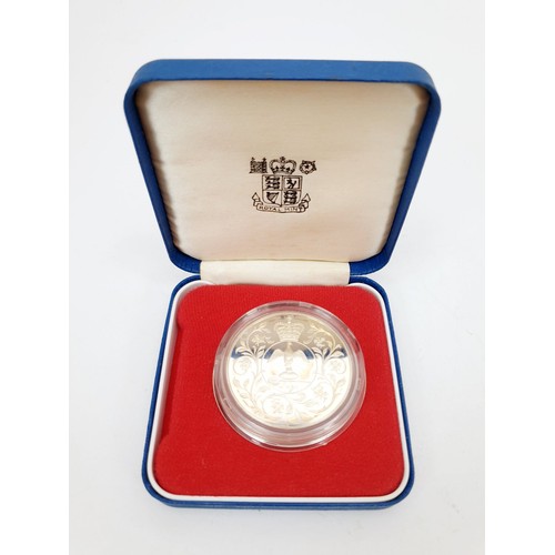 298 - A silver proof 1977 Silver Jubilee coin. UK shipping £14.