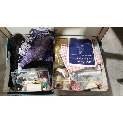 185 - A box of sewing items. UK shipping £14.