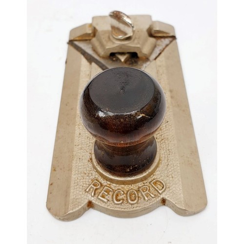 201 - A vintage Record Side Rabbet Plane with box. UK shipping £14.