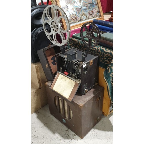 271 - A vintage GB Equipments Gebescope 16mm model L516 projector and speaker. No shipping. Arrange collec... 