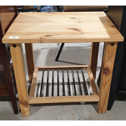 172 - A pine coffee table, width 19.75