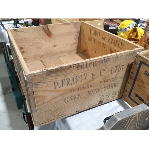 200 - A vintage French cognac Frapin crate, length 19