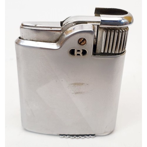 330 - A vintage Ronson Whirlwind lighter produced between 1941-1956 with retractable wind shield. UK shipp... 