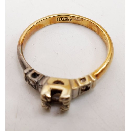 370 - An 18ct gold and platinum ring, size N, A/F, weight 3.2g together with a vintage ring box. UK shippi... 