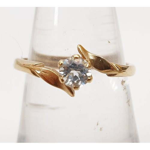 376 - A hallmarked 9ct gold ring set with a white stone, size K/L, weight 1.3g. UK shipping £14.