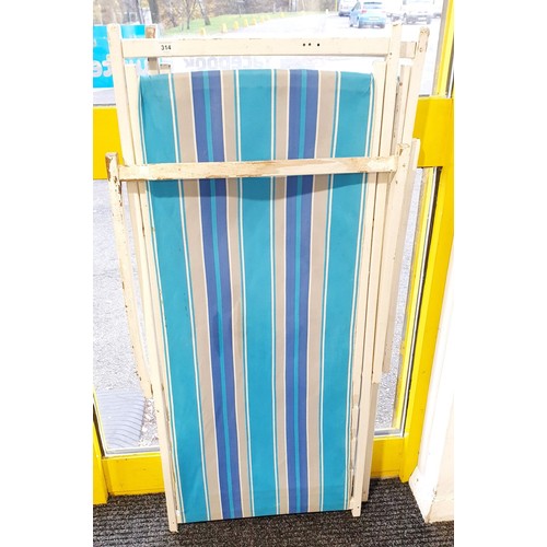 314 - Two vintage deck chairs. No shipping. Arrange collection or your own packer and shipper, please.