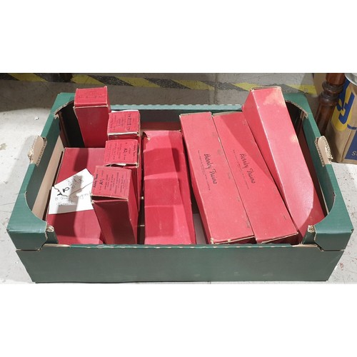 500 - A box of boxed Hornby O gauge track. UK shipping £14.