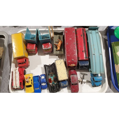 529 - Dinky and other toy vehicles. UK shipping £14.