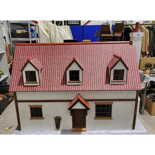 503 - A doll's house, length 28.5